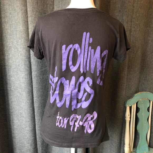 3 for $15- Rolling Stone v-neck graphic tee - Picture 2 of 3